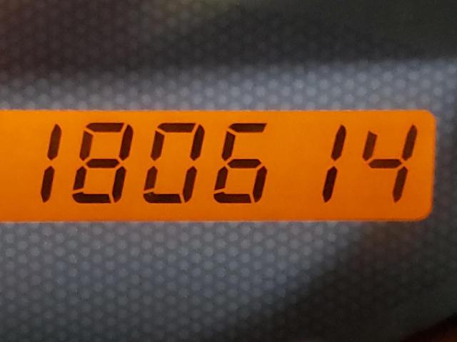 Photo 8 from auction – 2001 TOYOTA RAV4 with VIN JTEHH20VX16000911