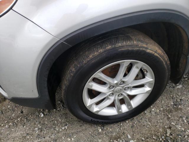 Photo 9 from auction – 2015 KIA SORENTO LX with VIN 5XYKT4A67FG632376