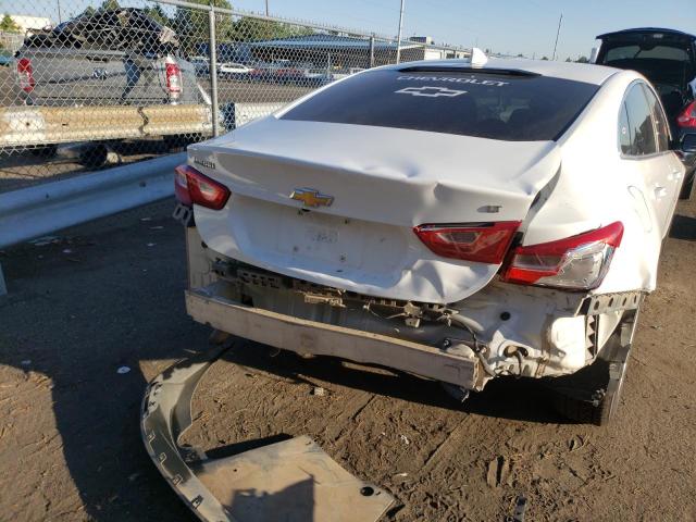 Photo 9 from auction – 2018 CHEVROLET MALIBU LT with VIN 1G1ZD5ST6JF142053
