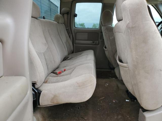 Photo 6 from auction – 2004 CHEVROLET SILVERADO with VIN 1GCHK29U44E171728