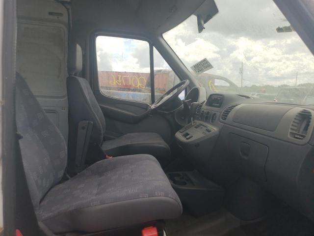 Photo 5 from auction – 2005 SPRINTER 2500 SPRIN with VIN WD2PD744955738848