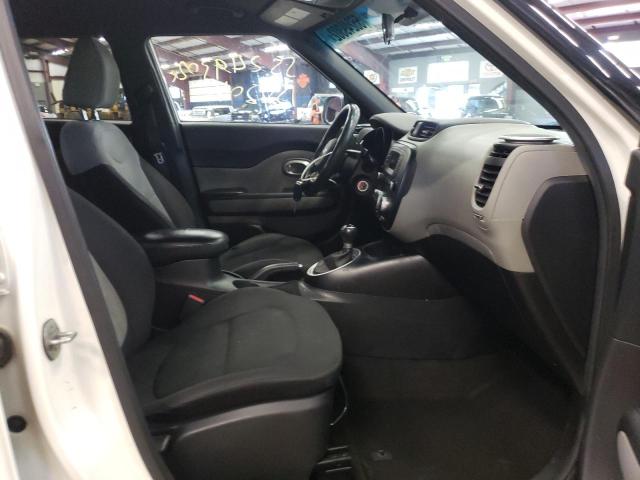 Photo 5 from auction – 2015 KIA SOUL with VIN KNDJN2A25F7775296