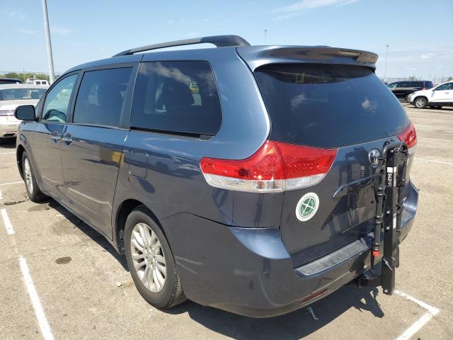 Photo 3 from auction – 2014 TOYOTA SIENNA XLE with VIN 5TDYK3DC6ES463557