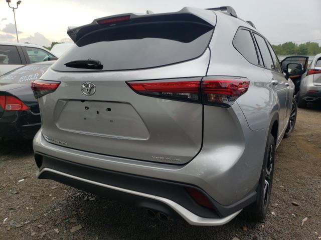 Photo 4 from auction – 2022 TOYOTA HIGHLANDER with VIN 5TDLZRBH5NS165492
