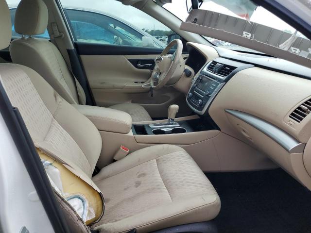 Photo 5 from auction – 2016 NISSAN ALTIMA 2.5 with VIN 1N4AL3AP1GC140033