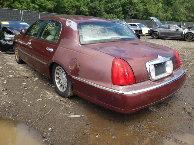 Photo 3 from auction – 2000 LINCOLN TOWN CAR S with VIN 1LNHM82W3YY791396