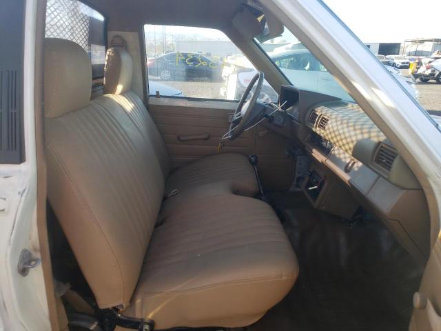 Photo 5 from auction – 1987 TOYOTA PICKUP CAB with VIN JT5RN75T5H0016688