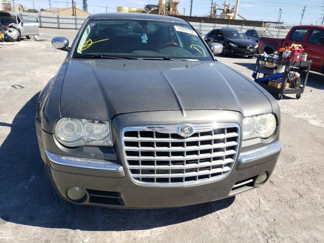 Photo 9 from auction – 2009 CHRYSLER 300 LIMITE with VIN 2C3KA33V59H544084