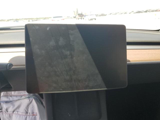 Photo 8 from auction – 2021 TESLA MODEL Y with VIN 5YJYGDEE8MF266092