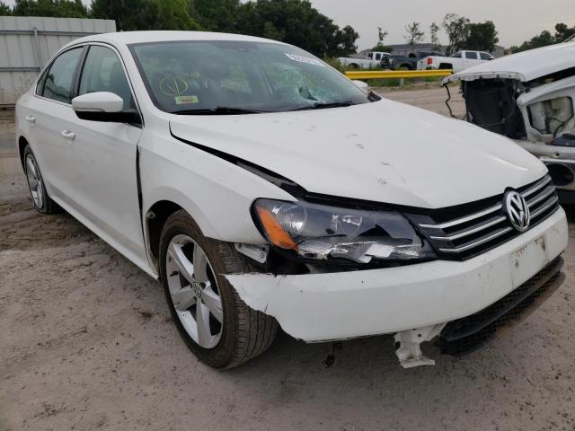VOLKSWAGEN PASSAT S 2015 with VIN 1VWAT7A30FC070857 - Photo from auction