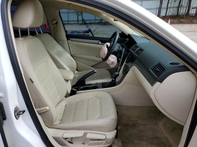Photo 5 from auction – 2014 VOLKSWAGEN PASSAT SE with VIN 1VWBT7A30EC095082