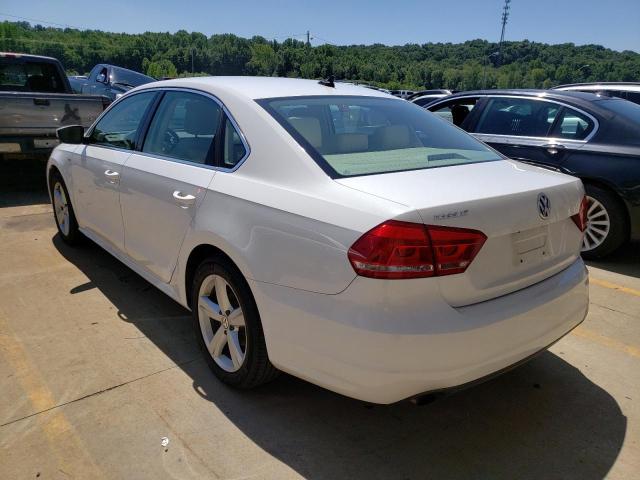 Photo 3 from auction – 2015 VOLKSWAGEN PASSAT S with VIN 1VWAS7A39FC113949