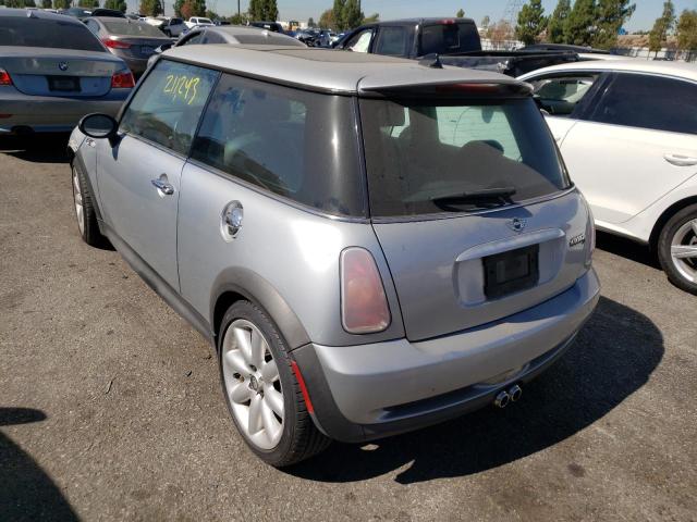 Photo 3 from auction – 2004 MINI COOPER S with VIN WMWRE334X4TD75858