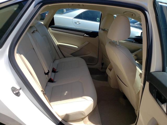 Photo 6 from auction – 2015 VOLKSWAGEN PASSAT S with VIN 1VWAS7A39FC113949