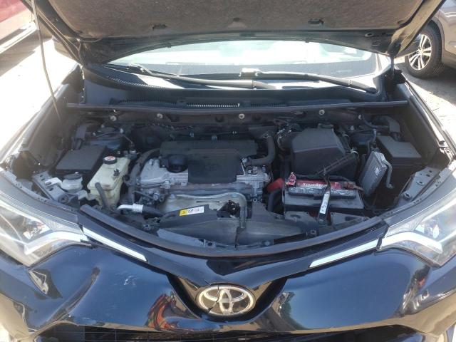 Photo 7 from auction – 2017 TOYOTA RAV4 LE with VIN JTMBFREVXHD205555