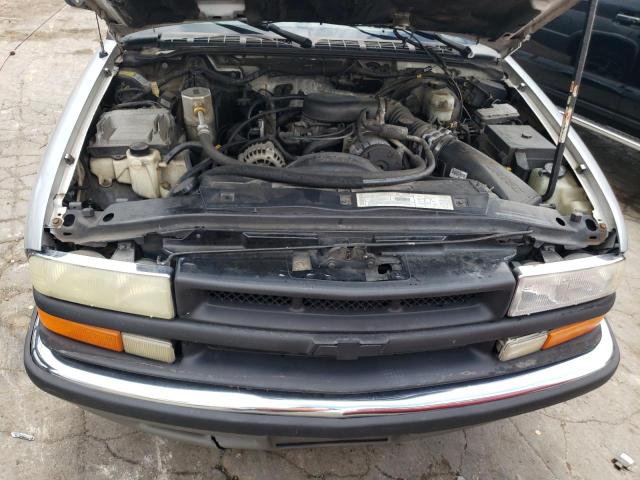 Photo 7 from auction – 2001 CHEVROLET BLAZER with VIN 1GNCS13W112133750