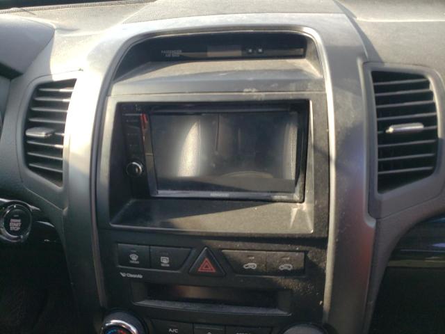 Photo 9 from auction – 2011 KIA SORENTO EX with VIN 5XYKU3A17BG092419