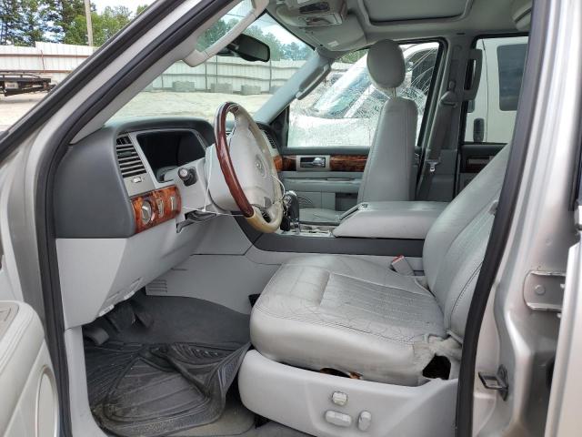 Photo 5 from auction – 2005 LINCOLN NAVIGATOR with VIN 5LMFU27515LJ04328