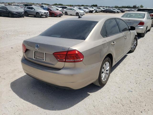 Photo 4 from auction – 2015 VOLKSWAGEN PASSAT S with VIN 1VWAT7A38FC064398