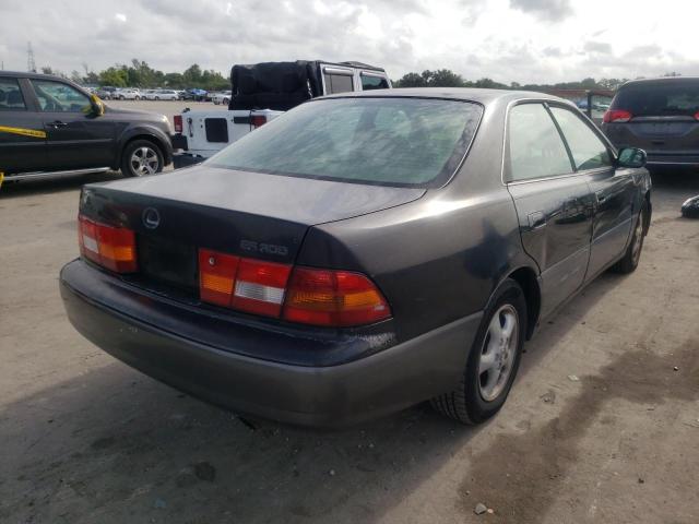 Photo 4 from auction – 1998 LEXUS ES 300 with VIN JT8BF28G5W5021456