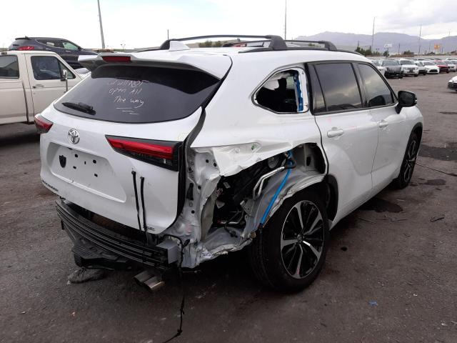 Photo 4 from auction – 2022 TOYOTA HIGHLANDER with VIN 5TDJZRAH7NS095289