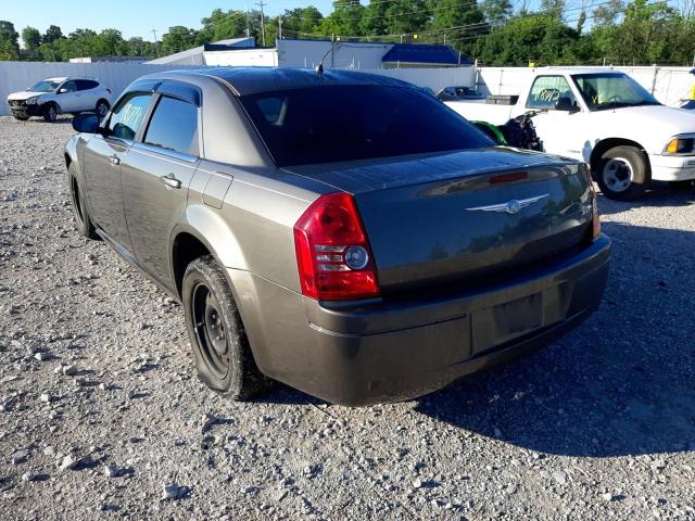 Photo 3 from auction – 2008 CHRYSLER 300 LX with VIN 2C3KA43R18H176378
