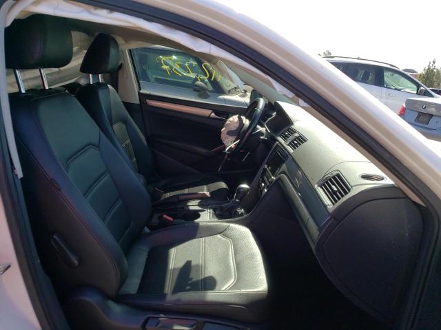 Photo 5 from auction – 2015 VOLKSWAGEN PASSAT S with VIN 1VWAT7A35FC109183