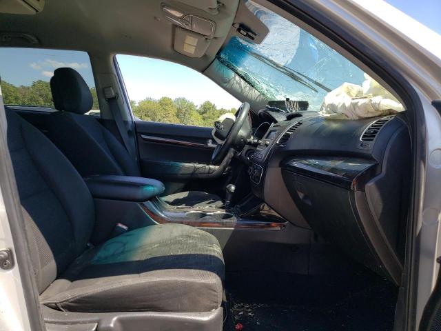 Photo 5 from auction – 2014 KIA SORENTO LX with VIN 5XYKT4A69EG421940