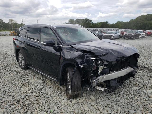TOYOTA HIGHLANDER 2020 with VIN 5TDFZRBH1LS028995 - Photo from auction