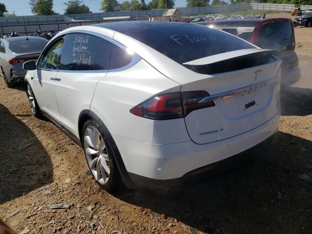 Photo 3 from auction – 2017 TESLA MODEL X with VIN 5YJXCBE25HF048893