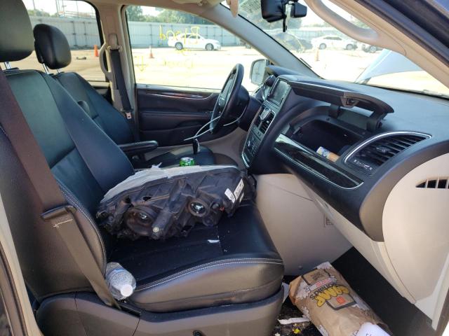 Photo 5 from auction – 2013 CHRYSLER TOWN & COU with VIN 2C4RC1CGXDR708975