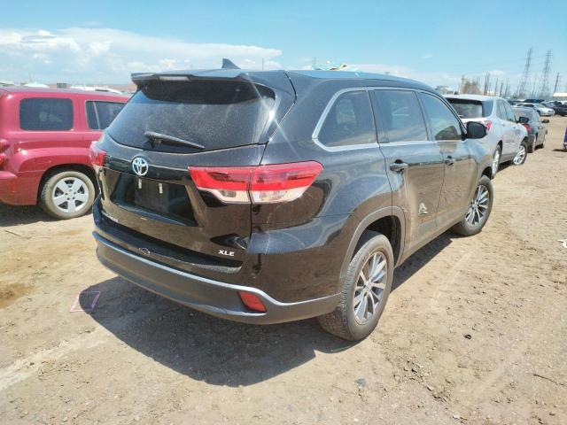 Photo 4 from auction – 2019 TOYOTA HIGHLANDER with VIN 5TDKZRFH8KS306752