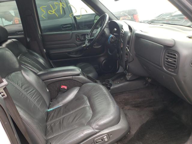 Photo 5 from auction – 2001 CHEVROLET BLAZER with VIN 1GNCS13W112133750