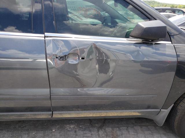 Photo 10 from auction – 2010 CHEVROLET TRAVERSE L with VIN 1GNLRFED4AJ212467