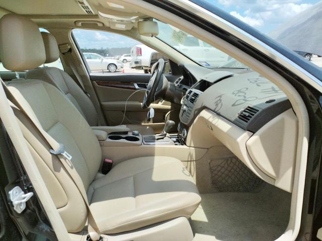 Photo 5 from auction – 2011 MERCEDES-BENZ C 300 with VIN WDDGF5EB9BA518566