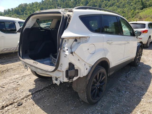 Photo 4 from auction – 2017 FORD ESCAPE SE with VIN 1FMCU0GD7HUC48014