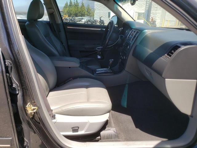 Photo 5 from auction – 2005 CHRYSLER 300 TOURIN with VIN 2C3JA53G95H617041