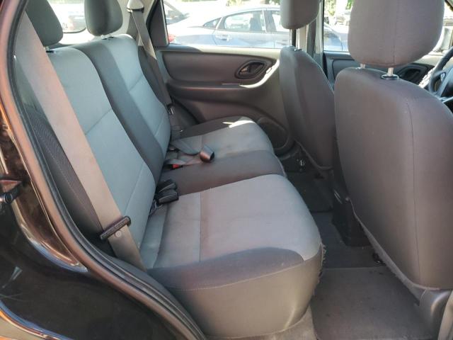 Photo 6 from auction – 2004 FORD ESCAPE XLS with VIN 1FMYU02144KB09208