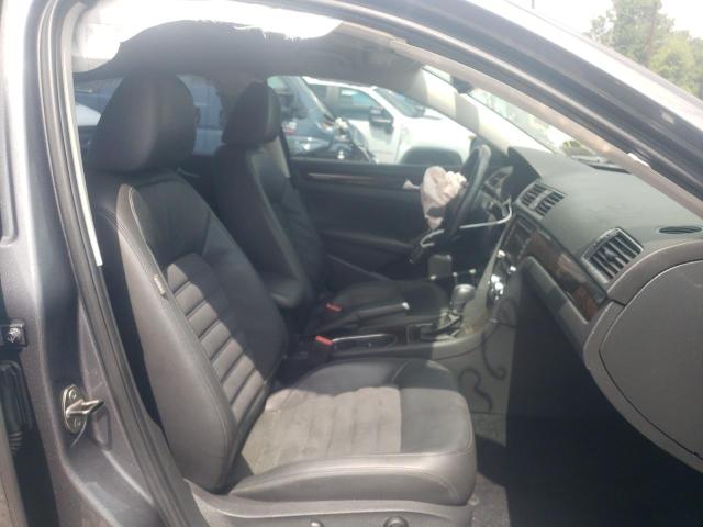 Photo 5 from auction – 2014 VOLKSWAGEN PASSAT SEL with VIN 1VWCT7A36EC052595