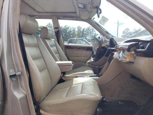 Photo 5 from auction – 1993 MERCEDES-BENZ 400 E with VIN WDBEA34E6PB862467