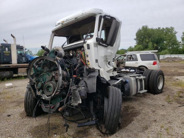 Photo 2 from auction – 2014 VOLVO VN VNL with VIN 4V4N19EG8EN167654