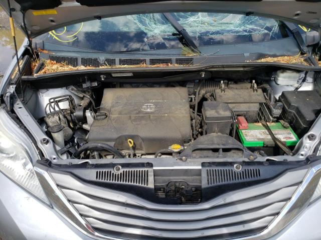 Photo 7 from auction – 2014 TOYOTA SIENNA XLE with VIN 5TDYK3DC5ES467597