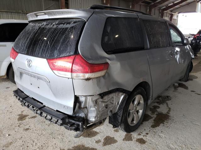 Photo 4 from auction – 2014 TOYOTA SIENNA LE with VIN 5TDKK3DC7ES522802