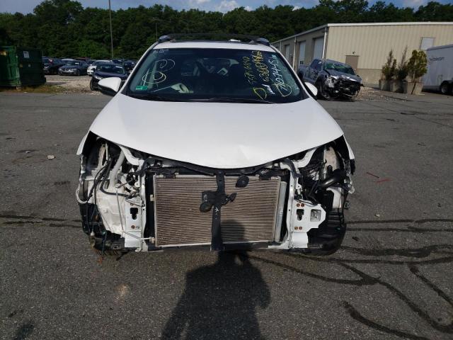 Photo 9 from auction – 2015 TOYOTA RAV4 XLE with VIN 2T3RFREV7FW361017