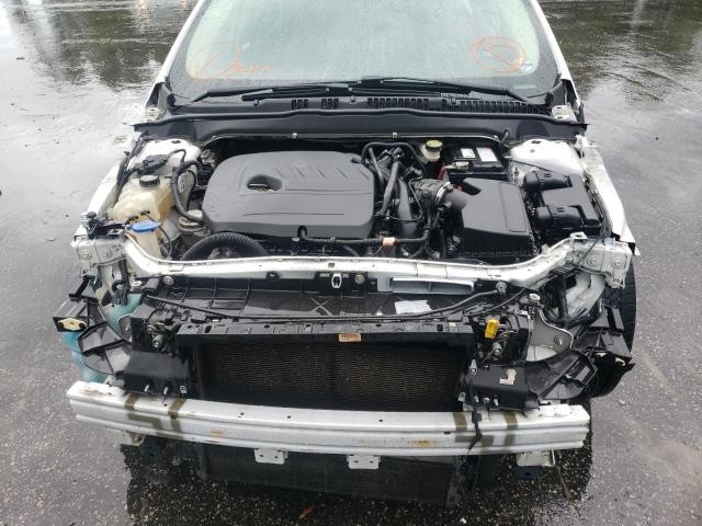 Photo 9 from auction – 2014 FORD FUSION SE with VIN 3FA6P0HD1ER107116