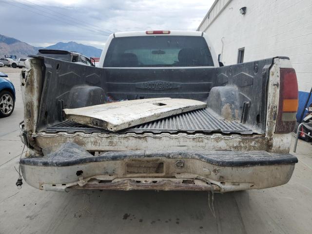 Photo 6 from auction – 2000 CHEVROLET SILVERADO with VIN 1GCEC14W9YZ167708