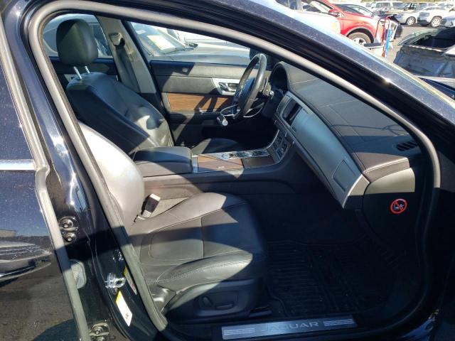 Photo 5 from auction – 2014 JAGUAR XF with VIN SAJWJ0EF3E8U31382