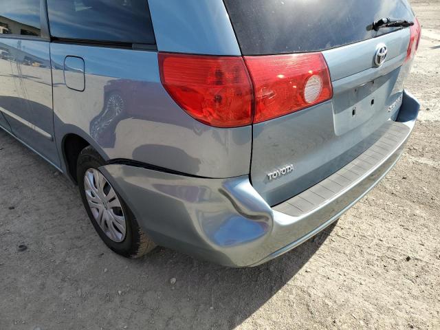 Photo 9 from auction – 2010 TOYOTA SIENNA CE with VIN 5TDKK4CC2AS341284