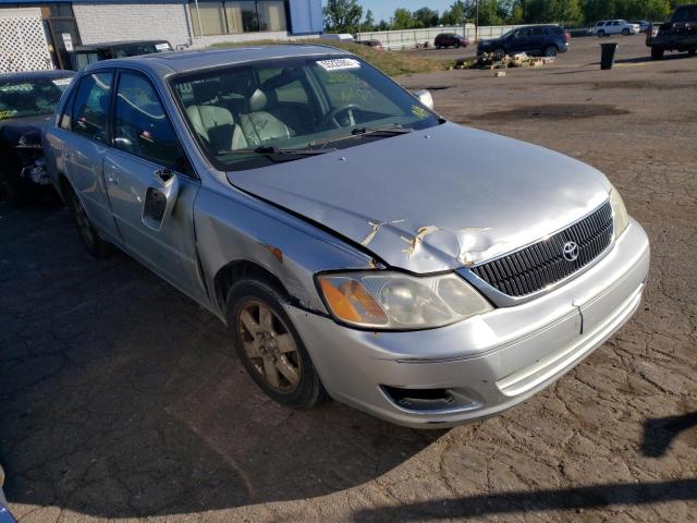 TOYOTA AVALON XL 2000 with VIN 4T1BF28B2YU069460 - Photo from auction