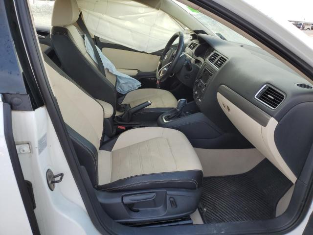 Photo 5 from auction – 2014 VOLKSWAGEN JETTA SEL with VIN 3VWL07AJ0EM335418